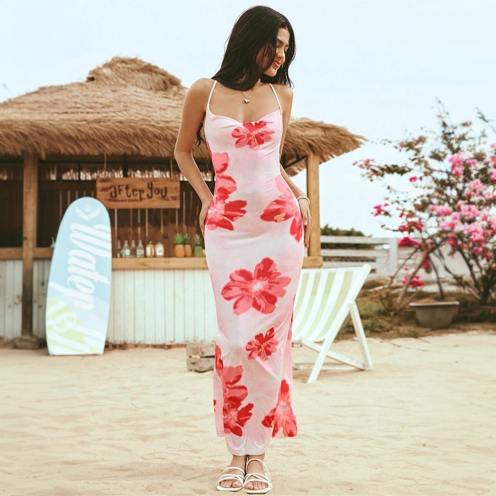 Robe longue fleurie rose à fines bretelles