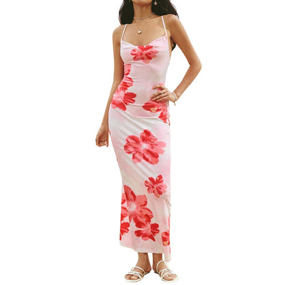 Robe longue fleurie rose à fines bretelles