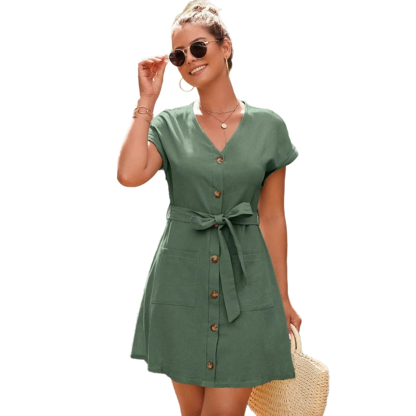 Robe verte boutonnée à ceinture nouée