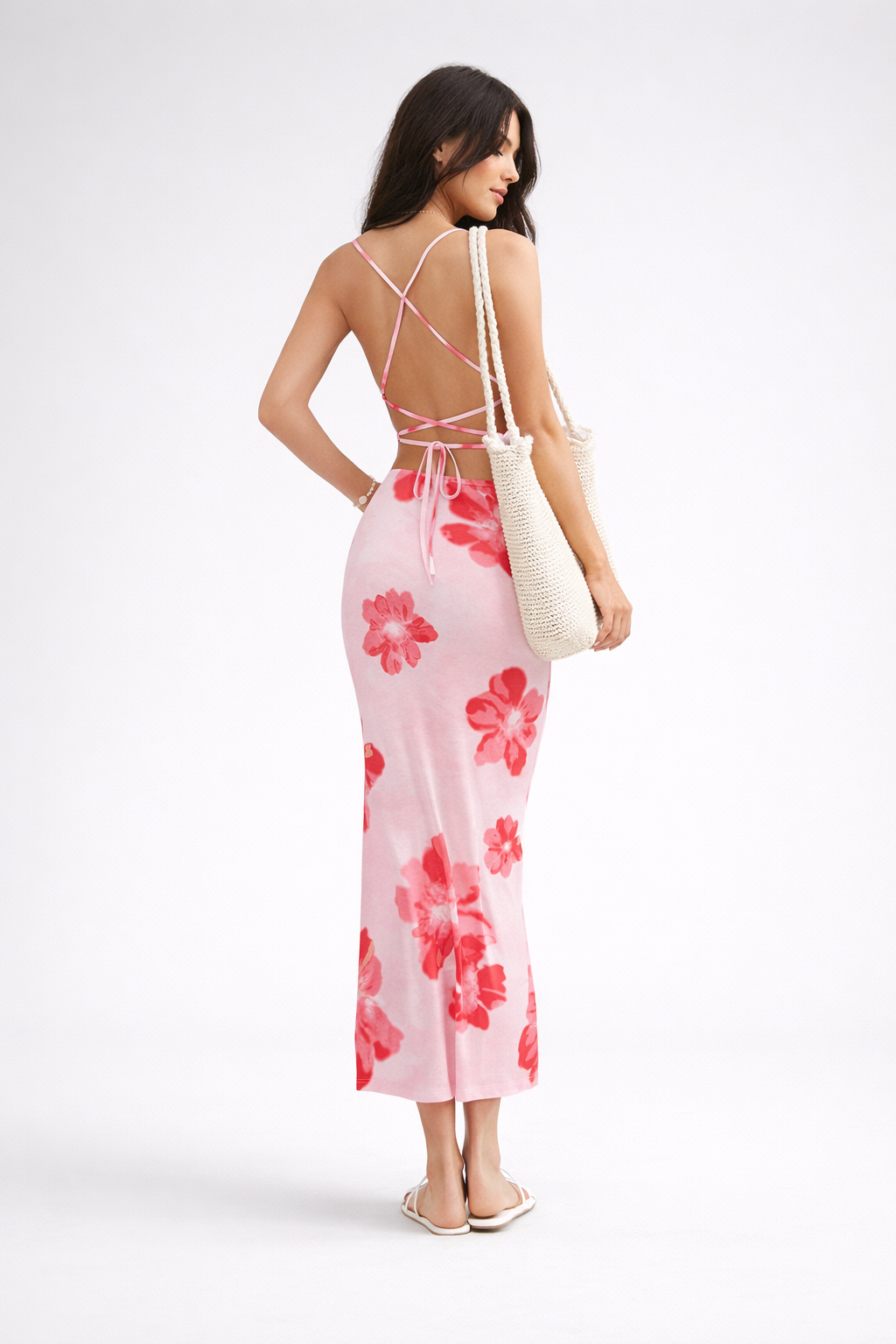 Robe longue fleurie rose à fines bretelles