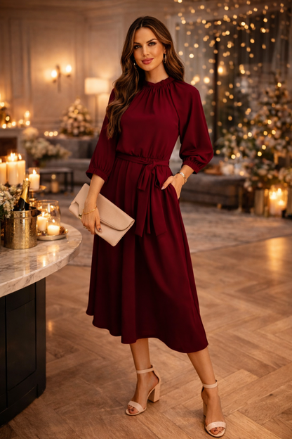 Robe Bordeaux Fluide Ceinturée